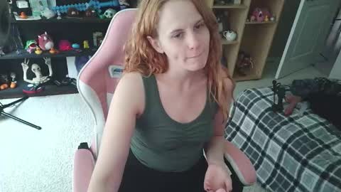 Snapshot of msmallow chatting on 11/27/25, 06:54 Mallow online show from 11/27/25, 06:54