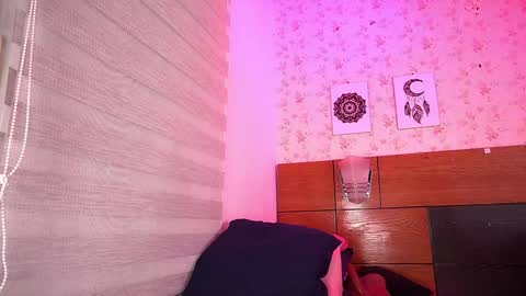 Manuela  online show from 01/31/25, 09:16