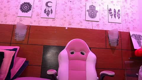 Manuela  online show from 02/08/25, 03:08