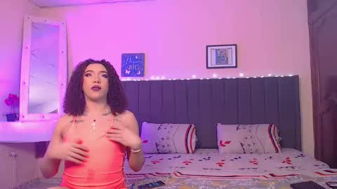 Snapshot of msspenelopedick chatting on 10/30/25, 09:55 Aaron And Alex online show from 10/30/25, 09:55