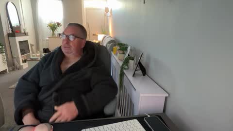 mtb1697 online show from 10/24/25, 09:06