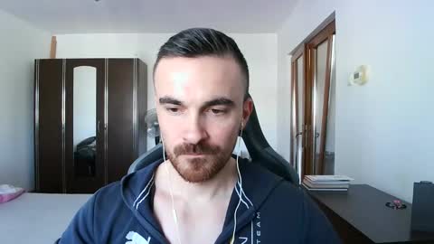 Snapshot of mu5clemania chatting on 02/02/26, 12:37 Victor online show from 02/02/26, 12:37