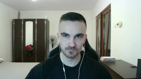 Snapshot of mu5clemania chatting on 02/05/26, 02:11 Victor online show from 02/05/26, 02:11