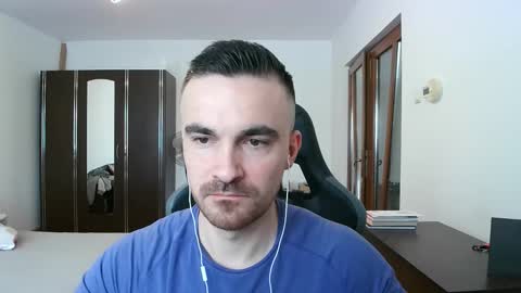 Snapshot of mu5clemania chatting on 02/07/26, 08:29 Victor online show from 02/07/26, 08:29