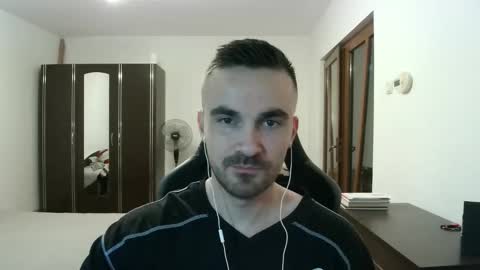 Snapshot of mu5clemania chatting on 02/08/26, 08:45 Victor online show from 02/08/26, 08:45