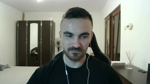 Snapshot of mu5clemania chatting on 02/13/26, 09:11 Victor online show from 02/13/26, 09:11