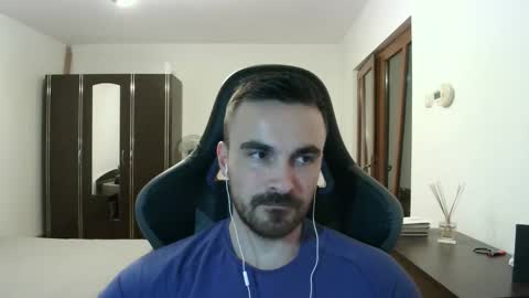 Snapshot of mu5clemania chatting on 02/19/26, 05:31 Victor online show from 02/19/26, 05:31