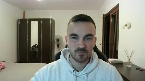 Snapshot of mu5clemania chatting on 02/26/26, 04:17 Victor online show from 02/26/26, 04:17