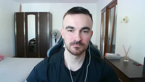 Snapshot of mu5clemania chatting on 02/28/26, 10:16 Victor online show from 02/28/26, 10:16