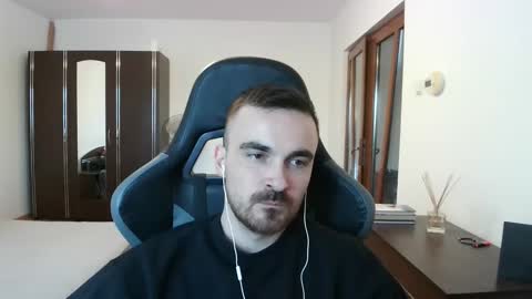 Snapshot of mu5clemania chatting on 03/03/26, 03:29 Victor online show from 03/03/26, 03:29