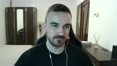 Snapshot of mu5clemania chatting on 03/05/26, 08:38 Victor online show from 03/05/26, 08:38