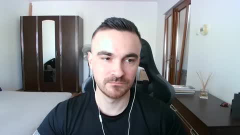 Snapshot of mu5clemania chatting on 03/13/26, 08:54 Victor online show from 03/13/26, 08:54