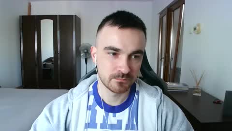 Snapshot of mu5clemania chatting on 03/14/26, 05:46 Victor online show from 03/14/26, 05:46