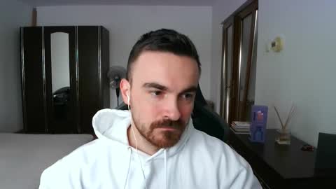 Snapshot of mu5clemania chatting on 03/27/26, 08:09 Victor online show from 03/27/26, 08:09