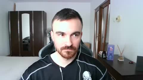 Snapshot of mu5clemania chatting on 03/28/26, 08:14 Victor online show from 03/28/26, 08:14