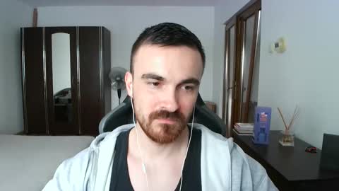 Snapshot of mu5clemania chatting on 03/30/26, 11:55 Victor online show from 03/30/26, 11:55