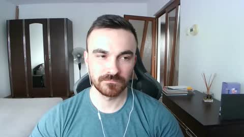 Victor online show from 05/17/26, 03:52