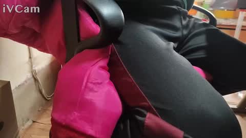 Snapshot of muchachosam chatting on 12/08/24, 08:36 zenon online show from 12/08/24, 08:36