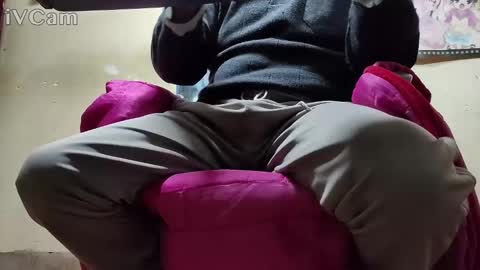 Snapshot of muchachosam chatting on 01/31/25, 04:03 zenon online show from 01/31/25, 04:03