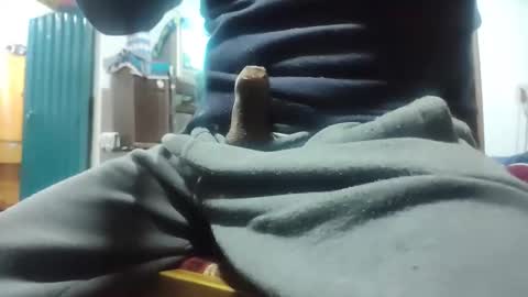 Snapshot of muchachosam chatting on 11/12/25, 10:20 zenon online show from 11/12/25, 10:20