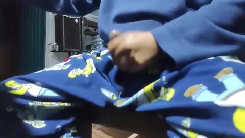 Snapshot of muchachosam chatting on 12/15/25, 07:01 zenon online show from 12/15/25, 07:01