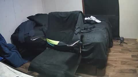 Muffdiver online show from 04/18/26, 06:34