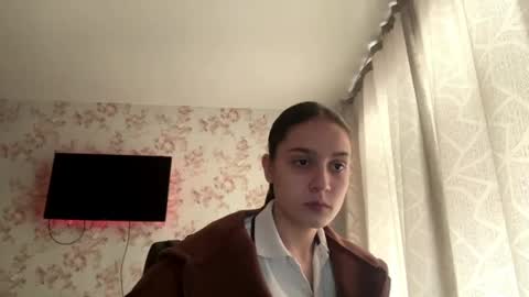 Tia online show from 04/17/26, 06:05