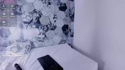 Snapshot of mulan_queen chatting on 11/23/25, 12:27 Mulan online show from 11/23/25, 12:27