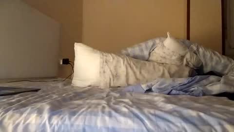 Laly online show from 12/08/24, 04:04