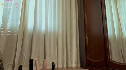 Snapshot of mullty chatting on 04/10/26, 01:44 Mullty online show from 04/10/26, 01:44