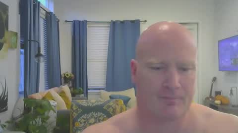 Snapshot of multipopper chatting on 10/18/25, 01:19 multipopper online show from 10/18/25, 01:19