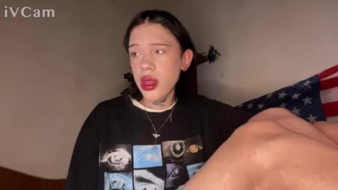 Snapshot of mun_poli chatting on 10/12/25, 01:21 Polik online show from 10/12/25, 01:21