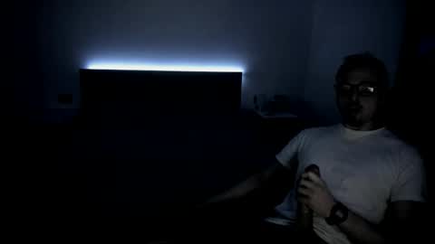 Snapshot of muna_sef chatting on 02/28/26, 11:44 muna_sef online show from 02/28/26, 11:44