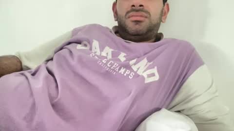 munnabobby2008 online show from 01/31/25, 06:57