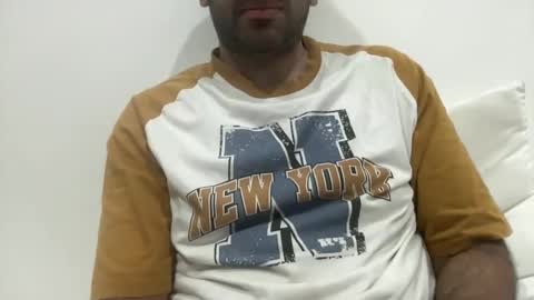 munnabobby2008 online show from 02/05/25, 12:06