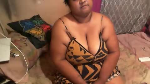 Snapshot of munniegalz1 chatting on 01/17/26, 07:50 your angel online show from 01/17/26, 07:50