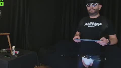 Snapshot of muratturkei chatting on 12/20/25, 10:06 MasterBros online show from 12/20/25, 10:06