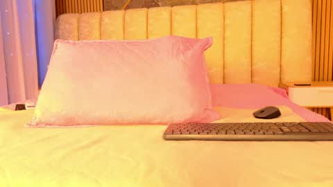 Tell me Sofi  online show from 04/09/26, 03:06