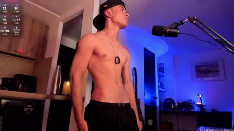 murielkarmesi online show from 12/16/25, 12:26