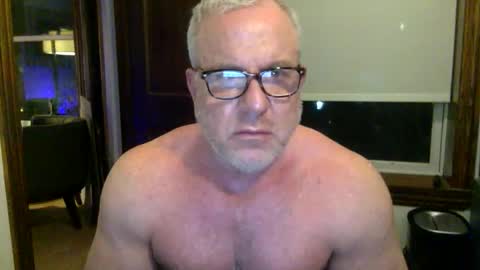 Muscl Dad online show from 04/14/26, 03:23