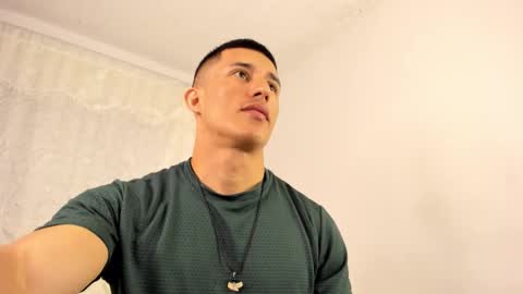 Muscle Man online show from 11/20/25, 10:31