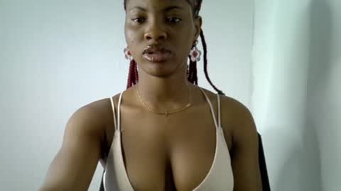 muscle_queen0 online show from 02/12/26, 08:42