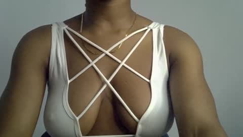 muscle_queen0 online show from 03/01/26, 09:28