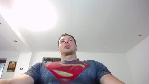 Snapshot of muscleaj69 chatting on 06/10/26, 05:39 AJ online show from 06/10/26, 05:39