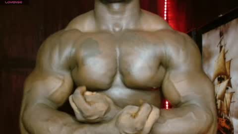 musclegod23 online show from 04/28/26, 02:27