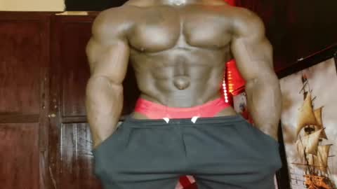 musclegod23 online show from 06/01/26, 05:47