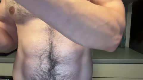 Snapshot of musclehair3 chatting on 05/25/26, 08:37 musclehair3 online show from 05/25/26, 08:37