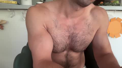 Snapshot of musclehair3 chatting on 07/13/26, 08:06 musclehair3 online show from 07/13/26, 08:06
