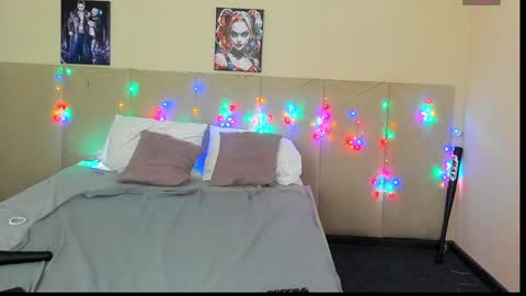 Snapshot of musclexxxbarbie chatting on 02/04/25, 12:22 Eva online show from 02/04/25, 12:22