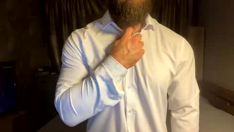 Snapshot of muscularjuggler chatting on 06/30/26, 04:19 muscularjuggler online show from 06/30/26, 04:19
